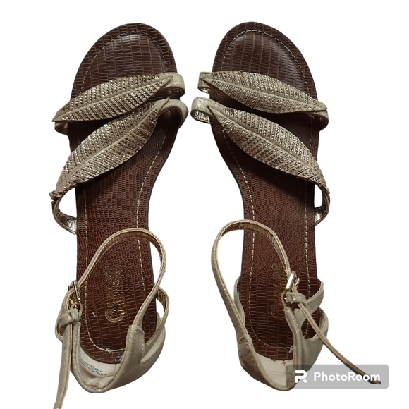 Carlos Feather Bling Strappy Sandals sz 8.5 - Picture 2 of 9